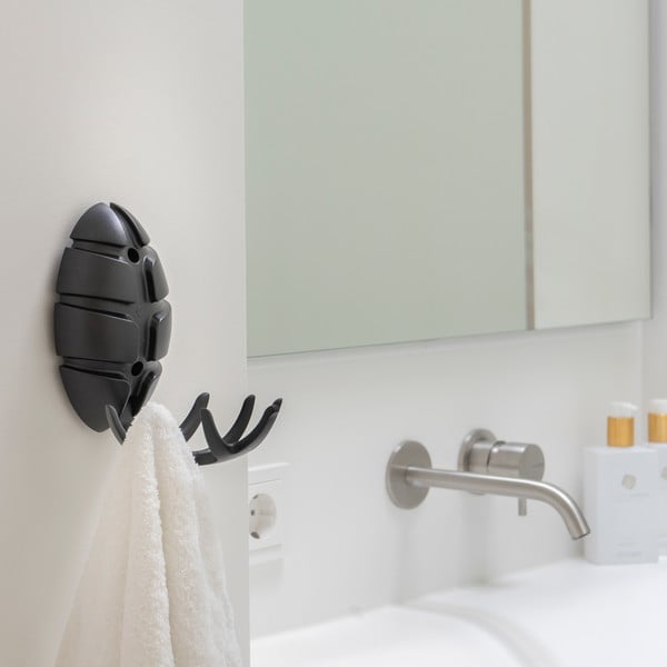 Cârlig negru de montat pe perete din plastic Bug – Spinder Design-image-4