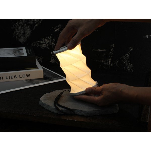 Decorațiune luminoasă albă portabilă cu USB ø 8 cm Twist – Gingko-image-4