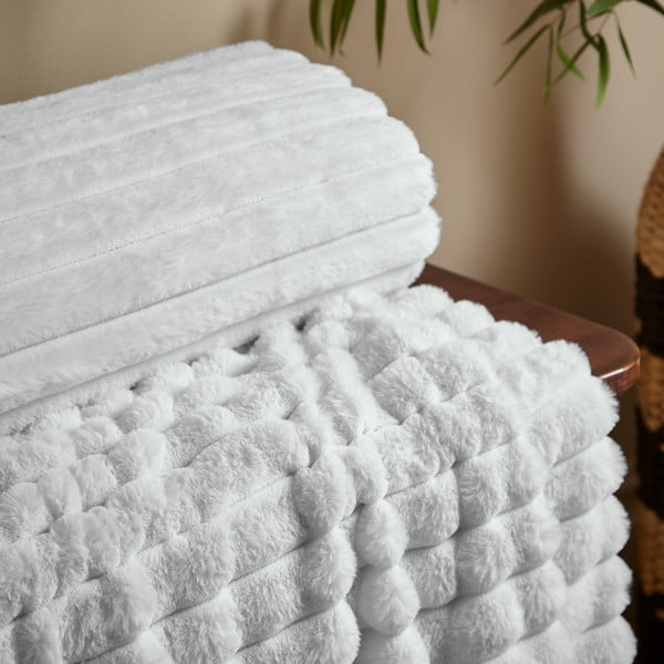 Pătură albă din micropluș/cocolino 130x170 cm Cosy Ribbed – Catherine Lansfield-image-2