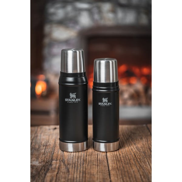 Termos negru din oțel inoxidabil 750 ml Legendary Classic Black – Stanley-image-1