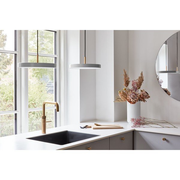 Lustră gri deschis LED cu abajur din metal ø 31 cm Asteria Mini – UMAGE-image-1