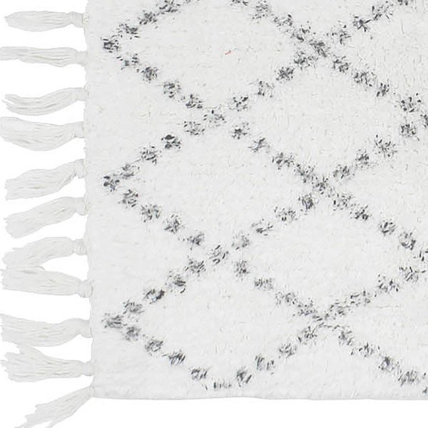 Covoraș de baie alb 50x80 cm Latika – douceur d'intérieur-image-1