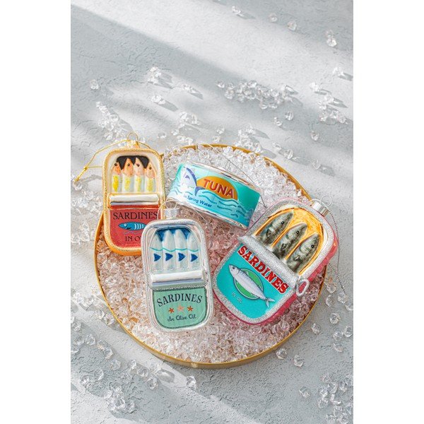 Ornament de Crăciun din sticlă 7 cm Can of Sardines – Sass & Belle-image-4