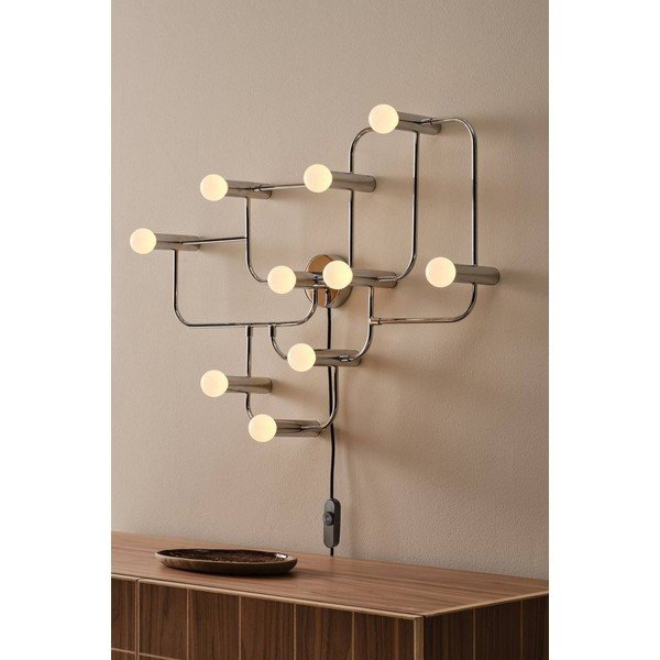 Aplică de perete albă/argintiu-lucios cu intensitate reglabilă din metal cu alimentare la priză Geometric – Jotex-image-1