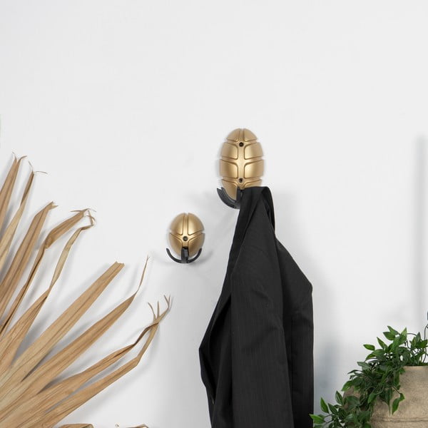 Cârlig negru/auriu de montat pe perete din plastic Bug – Spinder Design-image-3