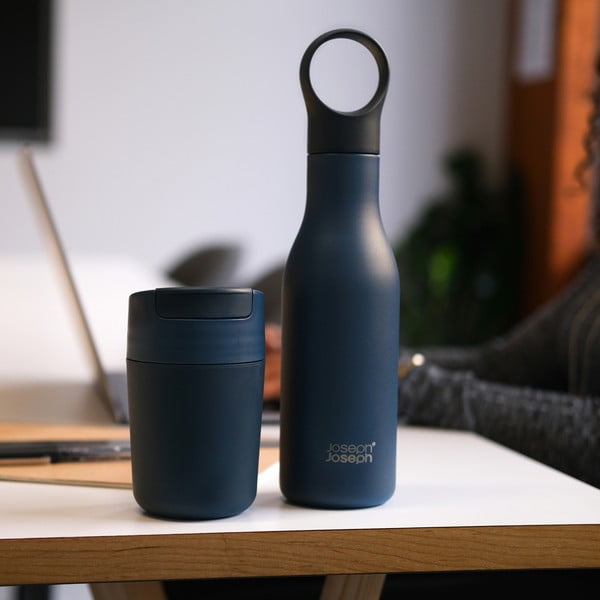 Sticlă albastru-închis de călătorie din oțel inoxidabil 500 ml Loop – Joseph Joseph-image-3