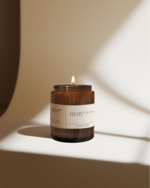 Lumânare parfumată din ceară de soia timp de ardere 40 h #32 Bergamot, Coconut, Vanilla – Perfumed Prague-image-3