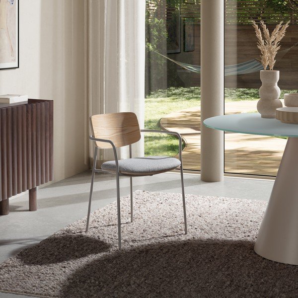 Set de scaune de sufragerie gri deschis/în culoare naturală cu cotiere tapițat Nour – MOME-image-1