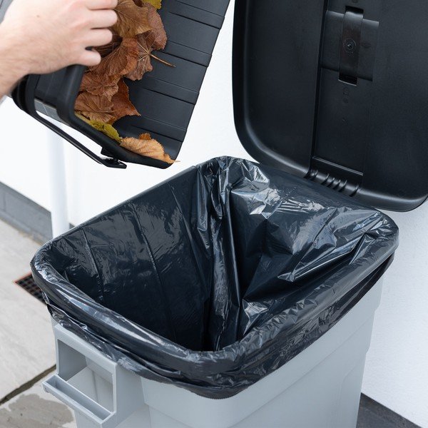 Saci de gunoi 20 buc. compostabili 90 l – Addis-image-4