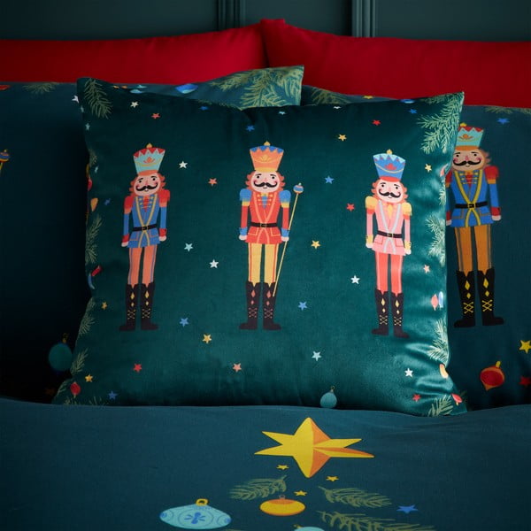 Pernă decorativă 45x45 cm  cu model de Crăciun Nutcracker – Catherine Lansfield-image-3