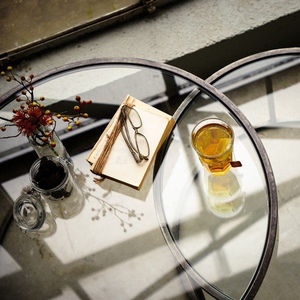 Măsuțe de cafea rotunde din sticlă gri în set de 2 buc. ø 75 cm Duarte - Light & Living-image-2