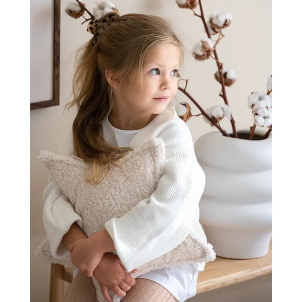 Pernă decorativă pentru copii crem cu tapițerie din țesătură bouclé Star – Wigiwama-image-2