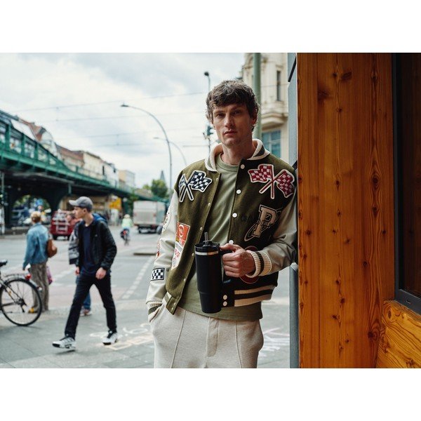 Termos negru cu pai din oțel inoxidabil 890 ml Quencher H2.O FlowState™ Tumbler Black 2.0 – Stanley-image-1