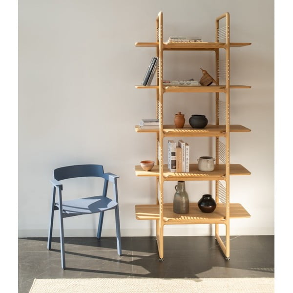 Scaun de dining albastru cu cotiere din lemn de stejar Flip – Gazzda-image-1