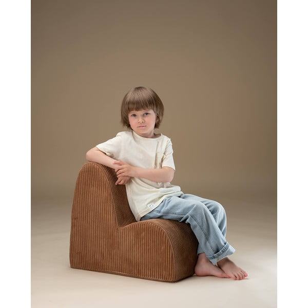 Fotoliu de copii maro cu tapițerie din catifea reiată Cloud – Wigiwama-image-2