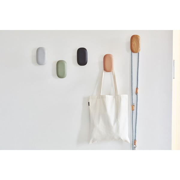 Cârlig negru de montat pe perete din lemn de stejar Gemma Oak Black – MiaCara-image-2