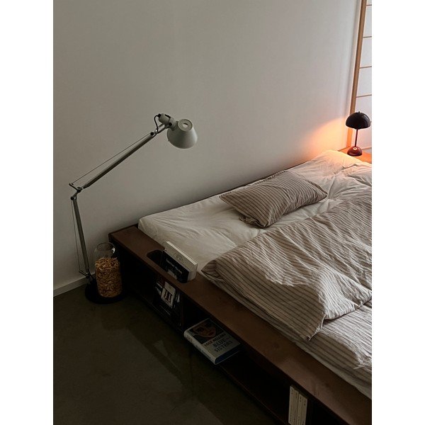 Pat matrimonial maro din lemn masiv de pin cu somieră 180x200 cm Ziggy – Karup Design-image-1