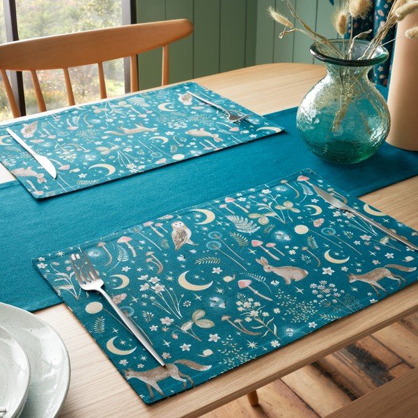 Suporturi pentru farfurii 4 buc. din material textil 30x46 cm Enchanted Twilight Animals – Catherine Lansfield-image-1