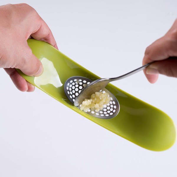 Zdrobitor pentru usturoi Joseph Joseph Garlic Rocker, verde-image-3