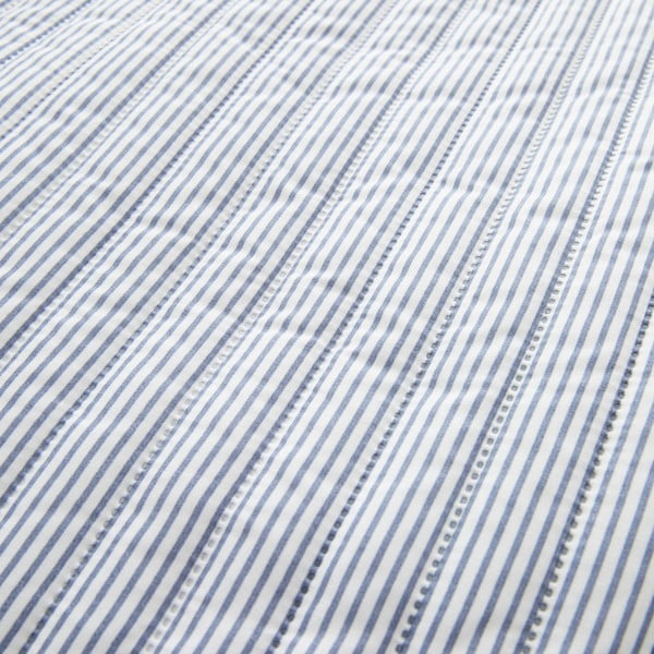 Cuvertură albastră matlasată 220x230 cm Stripe – Catherine Lansfield-image-3