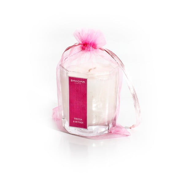 Lumânare parfumată cu aromă de frezie și iasomie Bahoma London Octagonal Cangle in Organza Bag