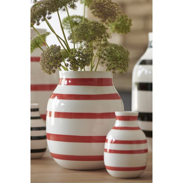 Vază din ceramică cu dungi Kähler Design Omaggio, înălțime 20,5 cm, alb-roșu-image-1