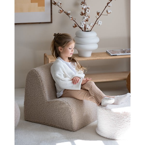 Fotoliu de copii maro deschis cu tapițerie din țesătură bouclé Cloud – Wigiwama-image-3