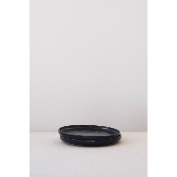 Farfurie mică din gresie ÅOOMI Luna, ø 20 cm, negru-image-1