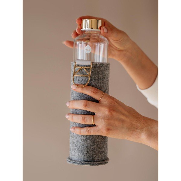 Sticlă din sticlă borosilicată cu husă din pâslă Equa Mismatch Gold, 750 ml,-image-1