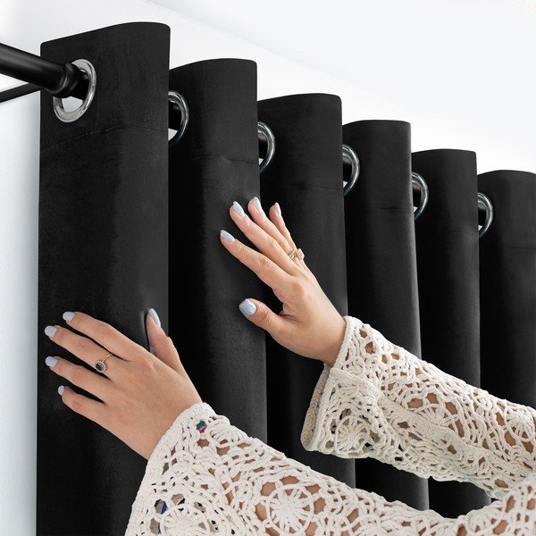 Draperie neagră dimout (semi-opacă) din catifea 200x250 cm Velto – Filumi-image-2