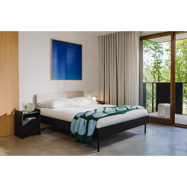 Pat matrimonial negru tapițat/din  placă aglomerată de lemn cu somieră 160x200 cm Streiko – noo.ma-image-3