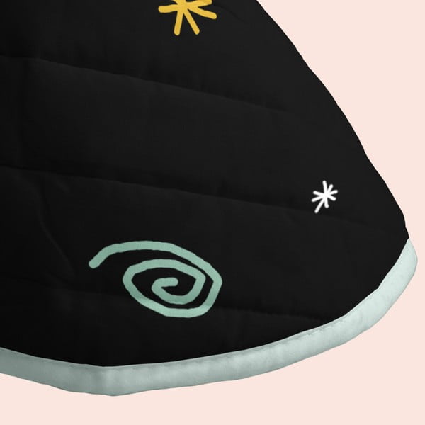 Cuvertură neagră matlasată 270x260 cm Cosmic cats – Aware-image-4