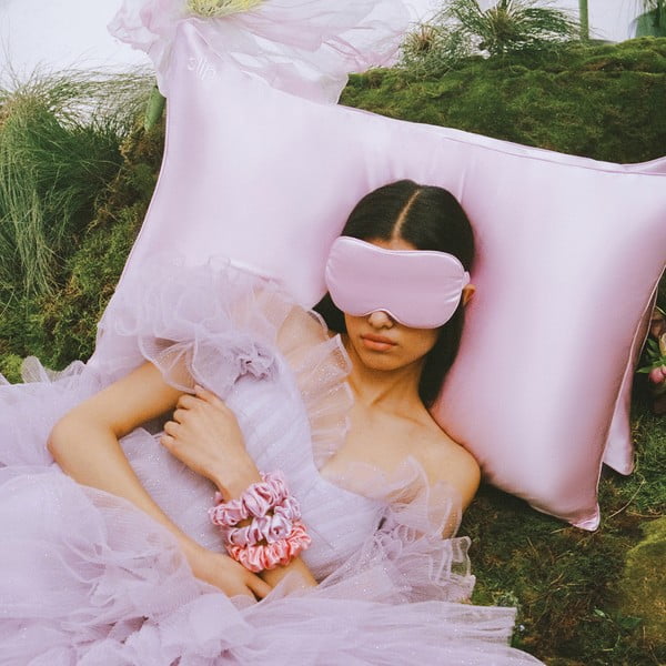 Față de pernă din mătase 51x76 cm Wildflower – slip-image-1