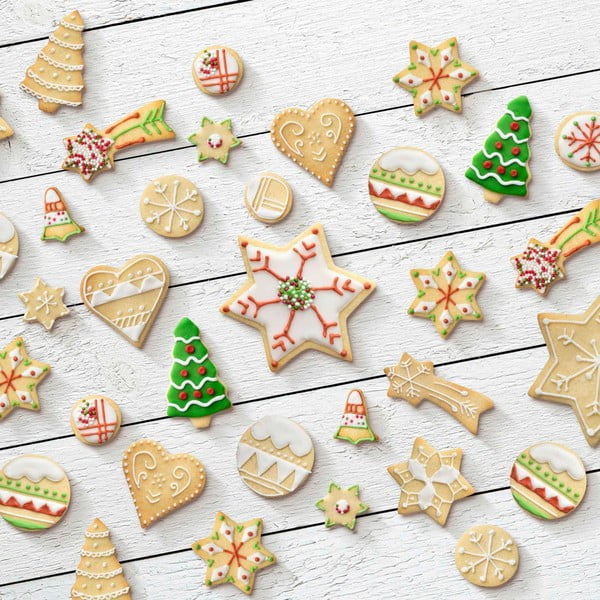 Set 18 forme de biscuiți / fursecuri de Crăciun în cutie Zenker-image-1