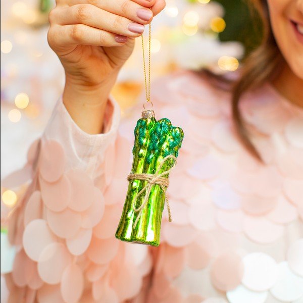 Ornament de Crăciun din sticlă Asparagus – Sass & Belle-image-1