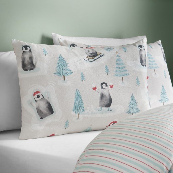 Lenjerie de pat în culoare naturală din flanelă pentru pat de o persoană 135x200 cm Brushed Christmas Penguins – Catherine Lansfield-image-3