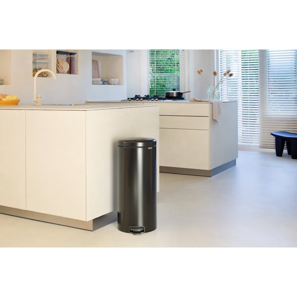 Coș de gunoi negru mat cu pedală din oțel 30 l NewIcon – Brabantia-image-3