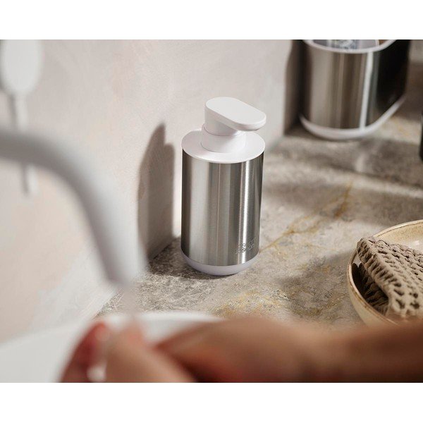 Dozator de săpun lichid argintiu din oțel inoxidabil 300 ml Duo Steel – Joseph Joseph-image-1