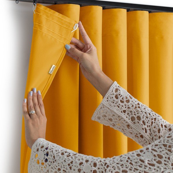 Draperie galben-muștar dimout (semi-opacă) din catifea 400x175 cm Velto – Filumi-image-3