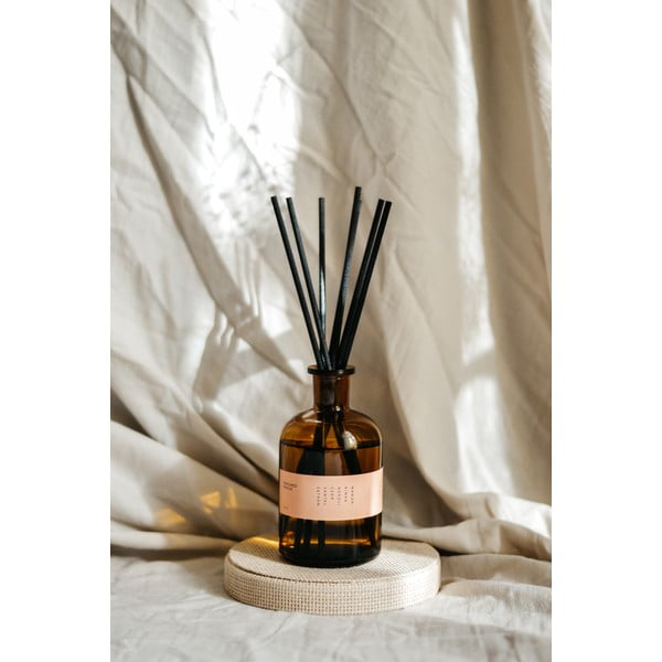 Difuzor de parfum #47 Tangerine, Neroli and Saffron – Perfumed Prague-image-1