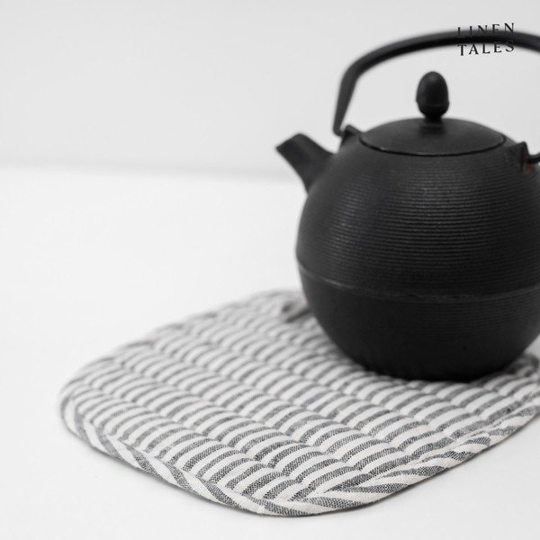 Mănușă de bucătărie din in Thin Black Stripes – Linen Tales-image-1