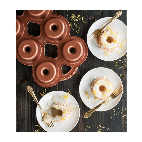 Formă pentru 6 mini prăjituri Nordic Ware Angel, 1,4 l, arămiu-image-3