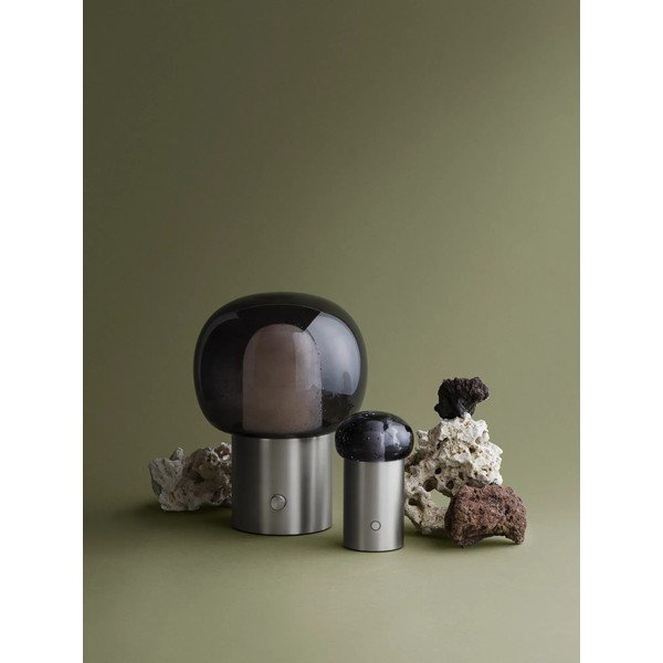 Veioză argintie LED din aluminiu cu abajur din sticlă (înălțime 32 cm) Iris – Blomus-image-4