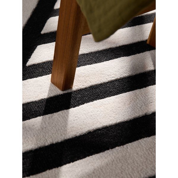 Covor alb-negru țesut manual din lână 120x180 cm Stryve Noir – Elle Decoration-image-3
