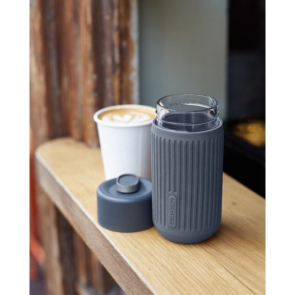 Cană de voiaj gri închis din sticlă 340 ml – Black + Blum-image-1