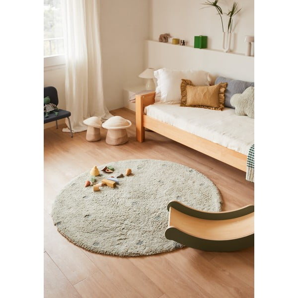 Covor pentru copii verde deschis lavabil/țesut manual din bumbac ø140 cm Round Dot Blue Sage – Lorena Canals-image-1