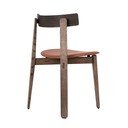 Scaune de dining maro/maro coniac 2 buc. din lemn de stejar Nora – Gazzda