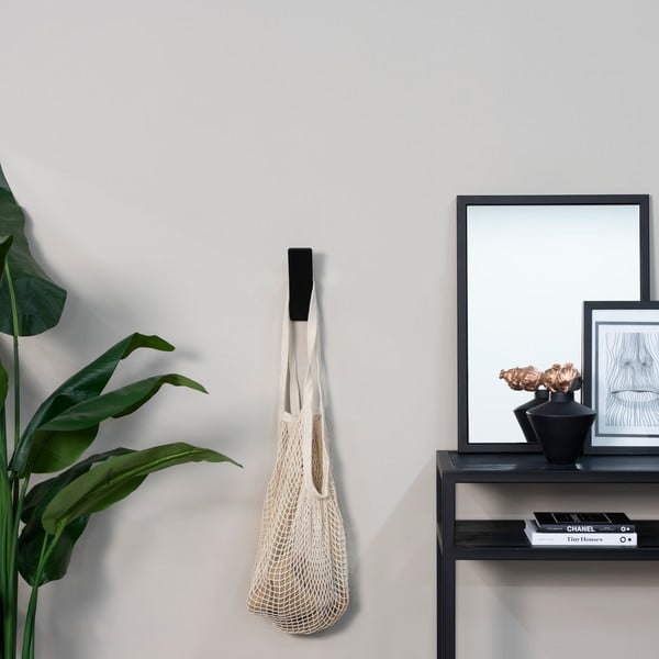 Cârlig negru de montat pe perete din oțel Angle – Spinder Design-image-1