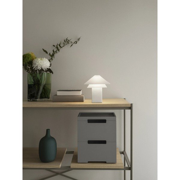 Veioză albă LED cu intensitate reglabilă cu abajur din metal (înălțime 33,5 cm) Sanaka – Blomus-image-4