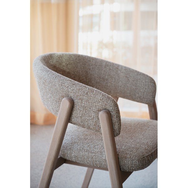 Scaun de living bej/în culoare naturală deschisă cu cotiere din lemn de stejar Barnaby – Rowico-image-3